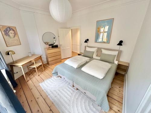 Deluxe 4 Bedrooms 180 m2 Canal View Prime Location, Kodaň (fotografie 4)