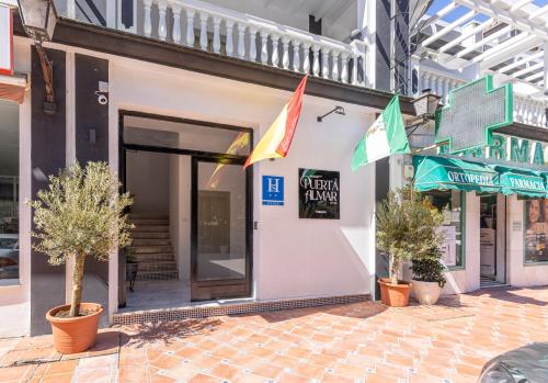 ทัศนียภาพภายนอกโรงแรม, Hostal Puerta Almar in เอสเทโพนา