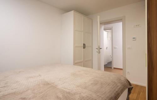 Two-Bedroom Apartment image 4