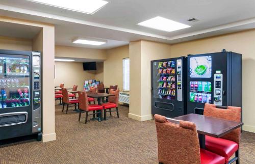 Extended Stay America Suites - Kansas City - Overland Park - Metcalf Ave in Overland Park, USA