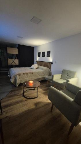 One-Bedroom Apartment image 10