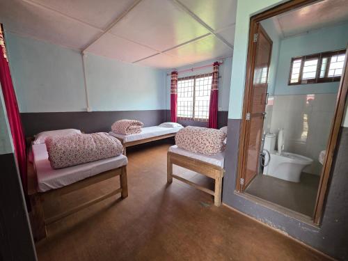 Triple Room room in Hotel mardi station and restaurent