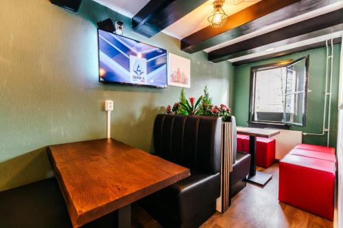 Közös társalgó / TV, Amsterdam Downtown Hotel Canal View in Amszterdam