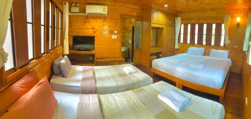 Baan Soontree Hotel near 365 Coffee