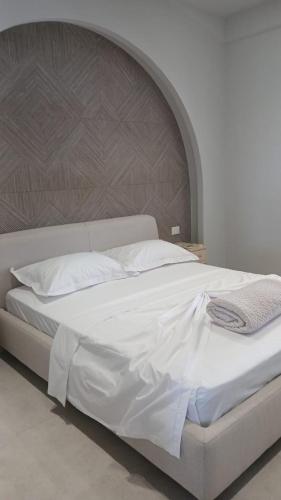 Three-Bedroom Apartment image 5