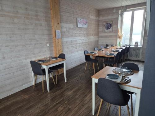 อาหารและเครื่องดื่ม, ลาม ดู กูร์ม็อง ช็องบร์ โดต (L'Ame du Gourmand Chambres d'Hôtes) in ปงตอซง