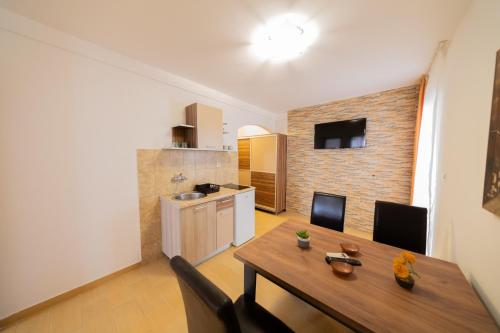 บริการและสิ่งอำนวยความสะดวก, Azzuro apartments Budva in บุดวาร์ เซนตาร์