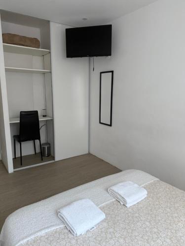 Location proche tout commodité dans résidence privée et parking gratuit (Location dans residence privee,securisee ,parking gratuit , 1 minute du tramway, a 9 minute du centr) in Le Ray