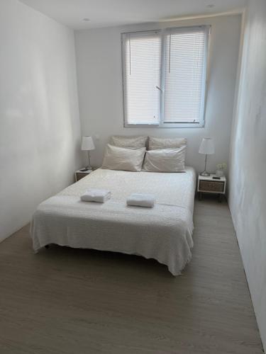 Location proche tout commodité dans résidence privée et parking gratuit (Location dans residence privee,securisee ,parking gratuit , 1 minute du tramway, a 9 minute du centr) in Le Ray