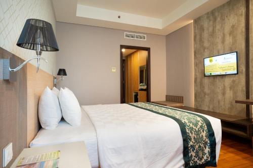Superior Queen Room image 2