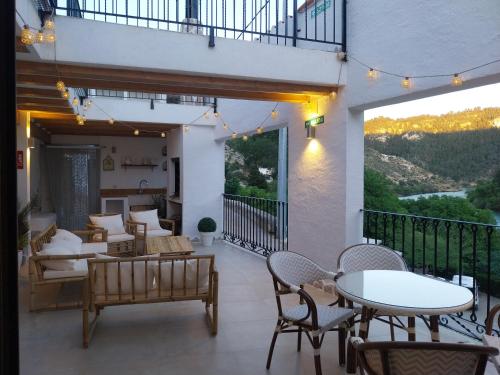 Casas Lacambra 4DORMITORIOS, piscina, barbacoa y vistas espectaculares in Casas de Ves