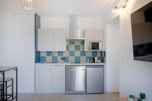 Studio avec Terrasse et piscine in La Pagane