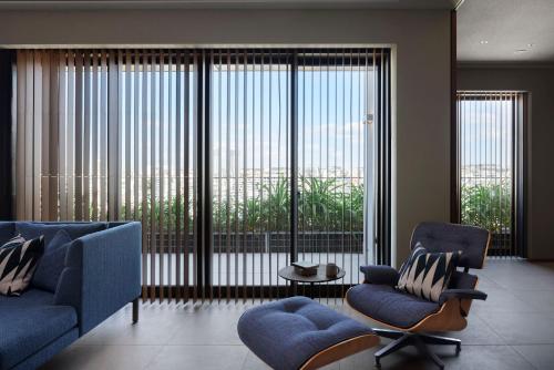 Penthouse Suite with Private Top Foor Terrace with Lounge Access & Free Mini-Bar image 9