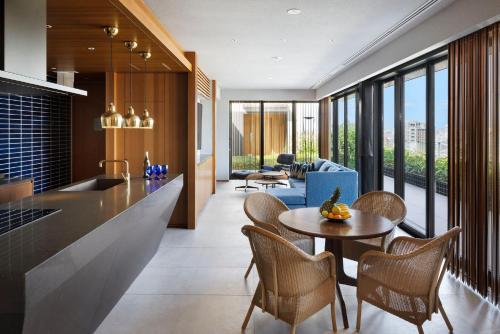 Penthouse Suite with Private Top Foor Terrace with Lounge Access & Free Mini-Bar image 2