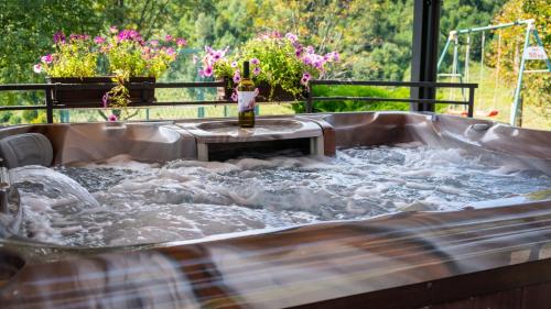 Chalets Runolist Room Type - Two-Bedroom Chalet with Patio