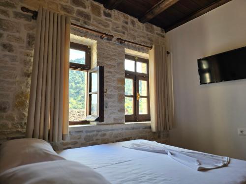 Hotel Bohem Berat – Berat, IA