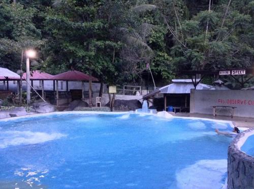 Twin hearts Resort Pool Cabin 1 in 哈薩安