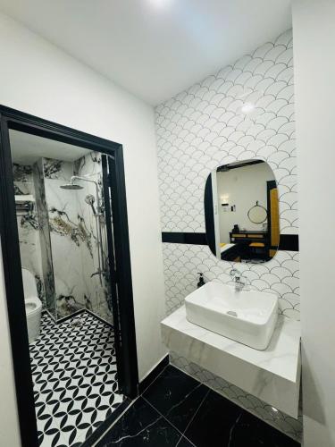 Phu Gia Luxury
