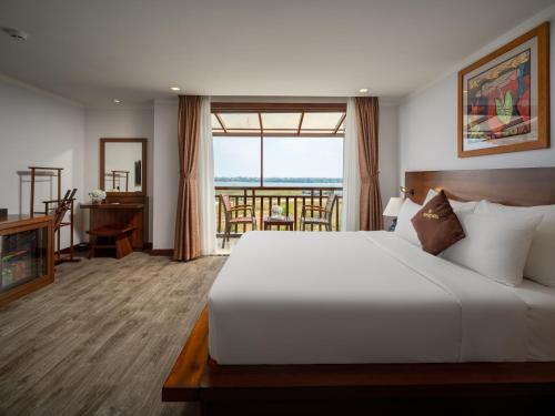 ホイアン オデッセイ ホテルデラックス リバービュー