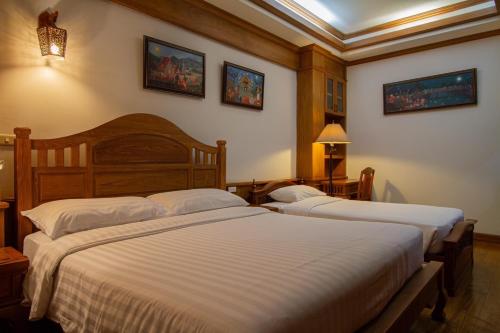 Foto - Rich Lanna House