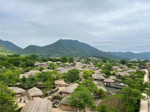 Naganeupseong Jandi House