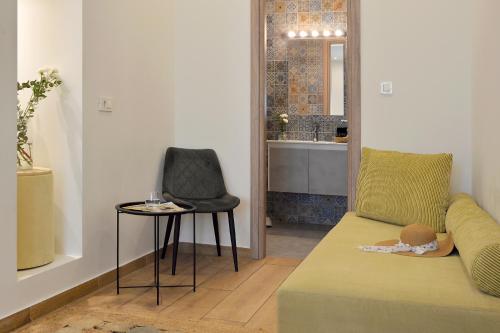 Deluxe Triple Room room in Alva Athens Hotel