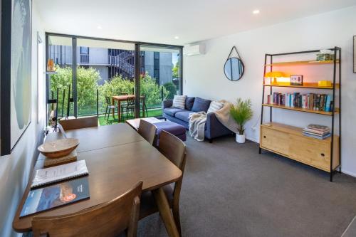 Charming Studio & 1 BR Retreat in CBD with Parking, Christchurch (foto 7)