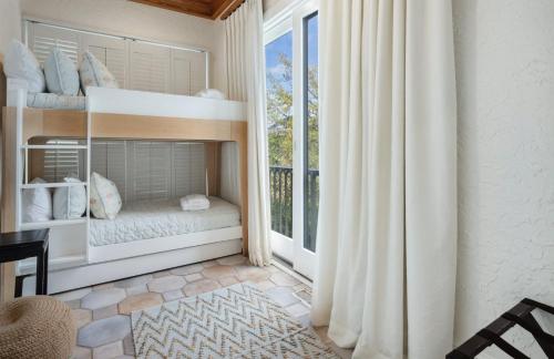 Pearce Chateau home by Peace Vacations - image 4