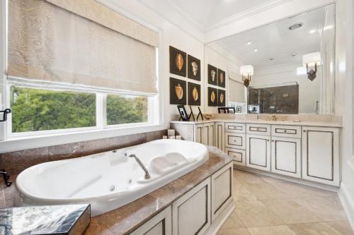Pearce Chateau home by Peace Vacations - image 7