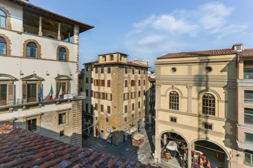 The Tower Suite next to Uffizi Gallery - image 2
