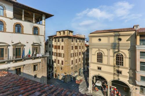 The Tower Suite next to Uffizi Gallery - image 5