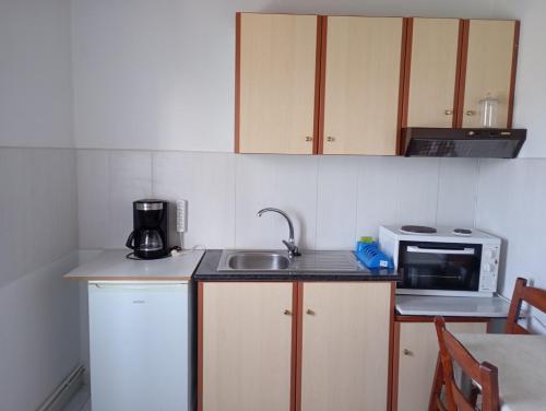 Apartment image 3