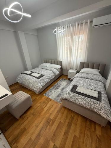 Happy Stays, Tirana