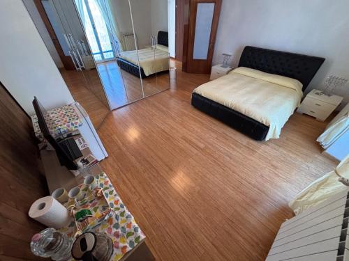 IL Tulipano appartamento, o doppia camera quadrupla, con bagno, Sestri Levante