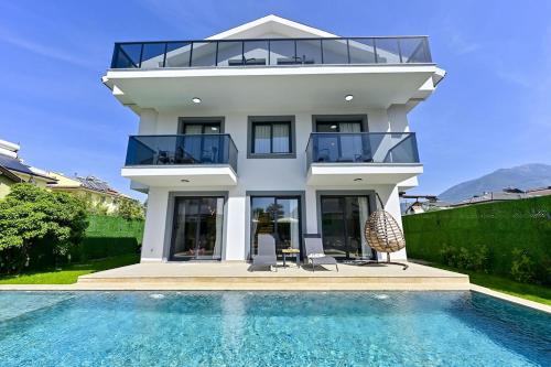 BENDİS - Villa for 8 People in the center of Fethiye