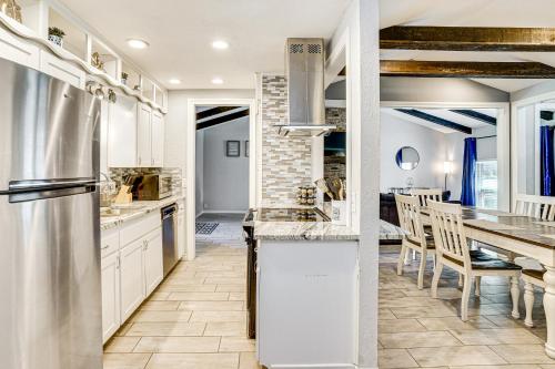 2 Mi to Lake Wichita Home with Game Room! in Wichita Falls, USA