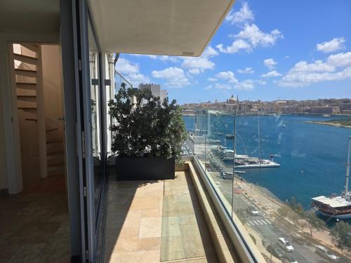 Penthouse Apartment image 10