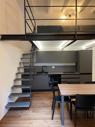 Two-room apartment in historic center with private courtyard, Bologna (photo 6)