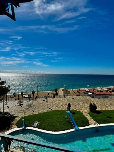 Manzara, Apartamento Canet de Mar - Primera linea de Playa - Increibles vistas al Mar in Canet De Mar