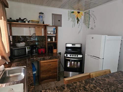 Full equipado, WiFi, AC, vista volcán, 1er piso, Fortuna (photo 9)