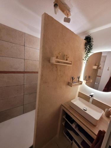 Appartement calme avec vue montagnes marseille in Saint-Marcel