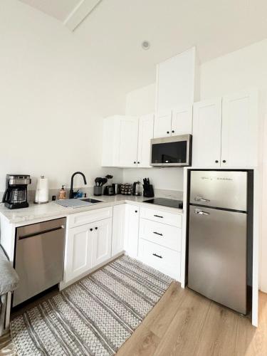 Cozy 2BR Escape in West LA - CM-HH in Hidden Hills, USA