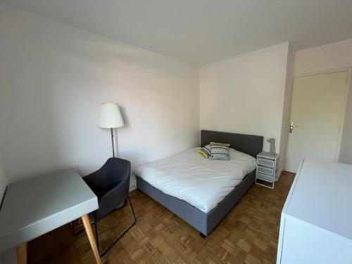 Chambre Lumineuse dans un appartement