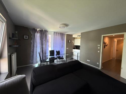 Lovely 3 bedroom apartment in central Esch Alzette in เอช เซอ อัลเซท