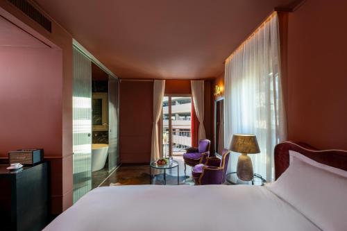 room detail thumbnail 0