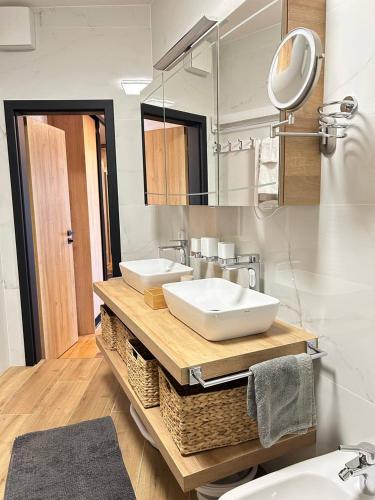 Light & Wood Design - 89 m2 Apartment in Prague, Praha (fotografie 8)