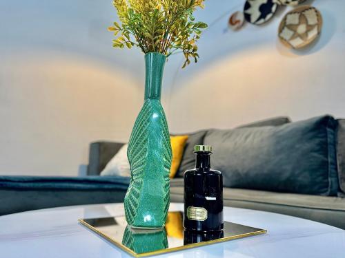 One-Bedroom Apartment image 8