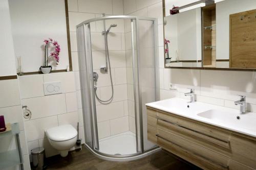 Shower, Haus Luxner in Zell am Ziller