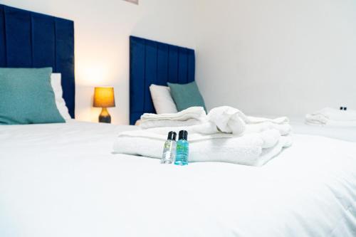 Centrally Located Apartments Room Type - Deluxe Double or Twin Room