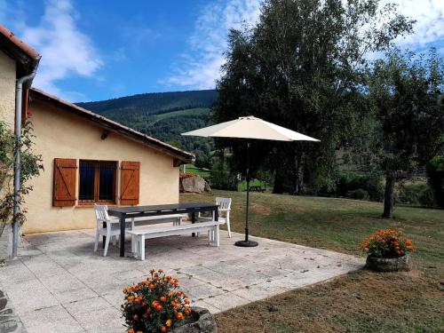 Maison de montagne avec vue sur Pyrenees in Aleu